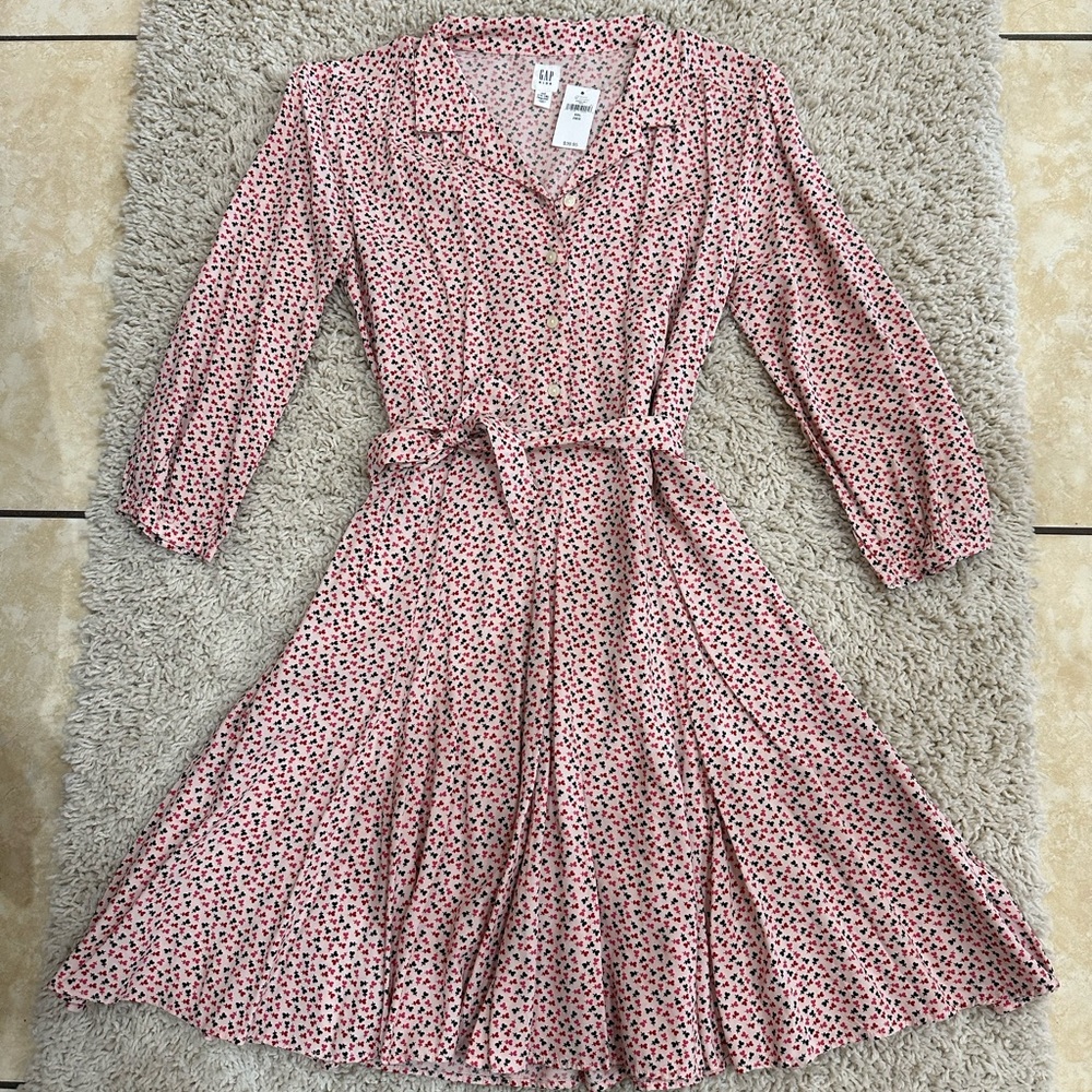 GAP kids light pink with red, navy blue and pink hearts.